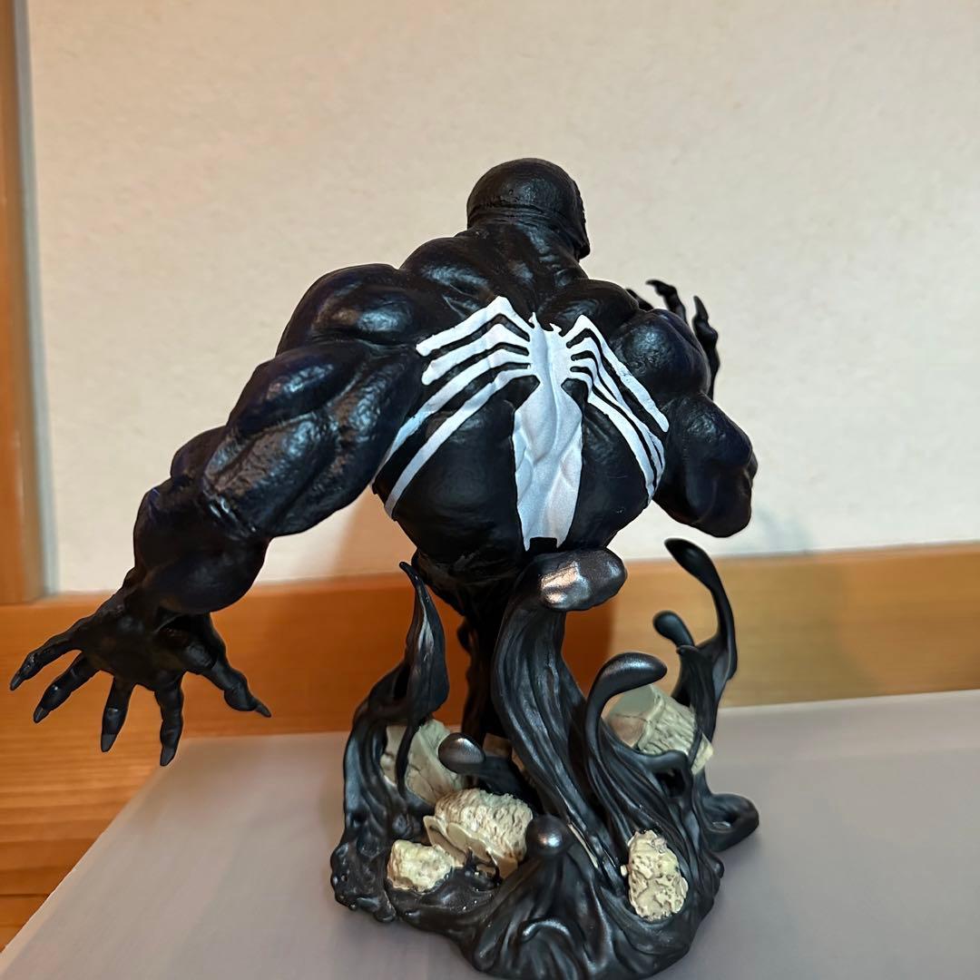 本日限定価格！ヴェノム 世界限定2000体フィギュア(AP) - メルカリ