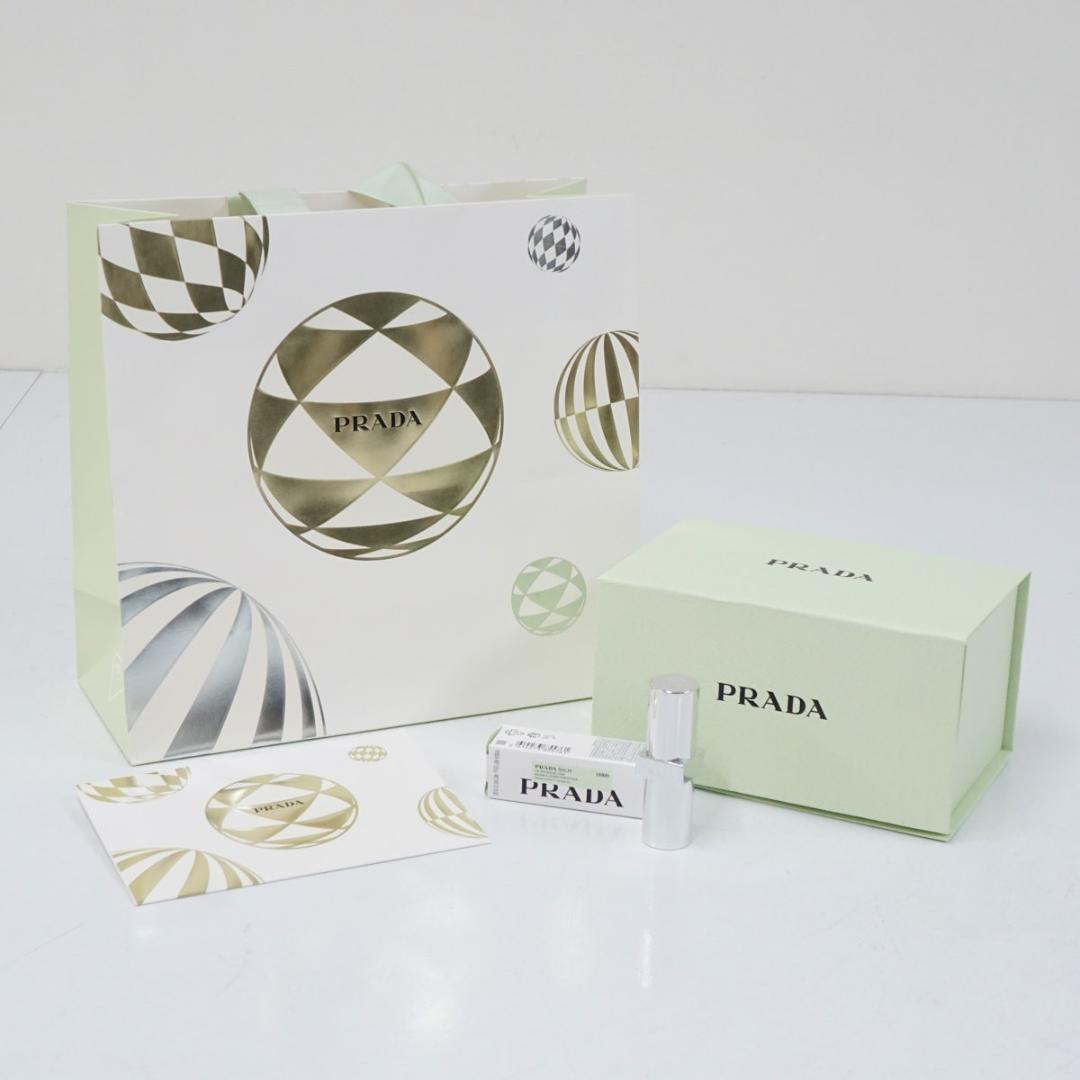 新品】プラダビューティー リップバーム ショッパー ギフトボックス