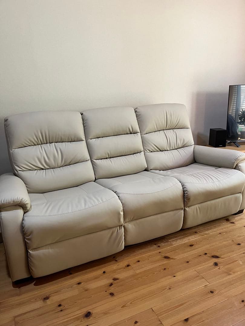 ニトリ電動リクライニングソファ 3人掛け美品　定価133400 保証付き