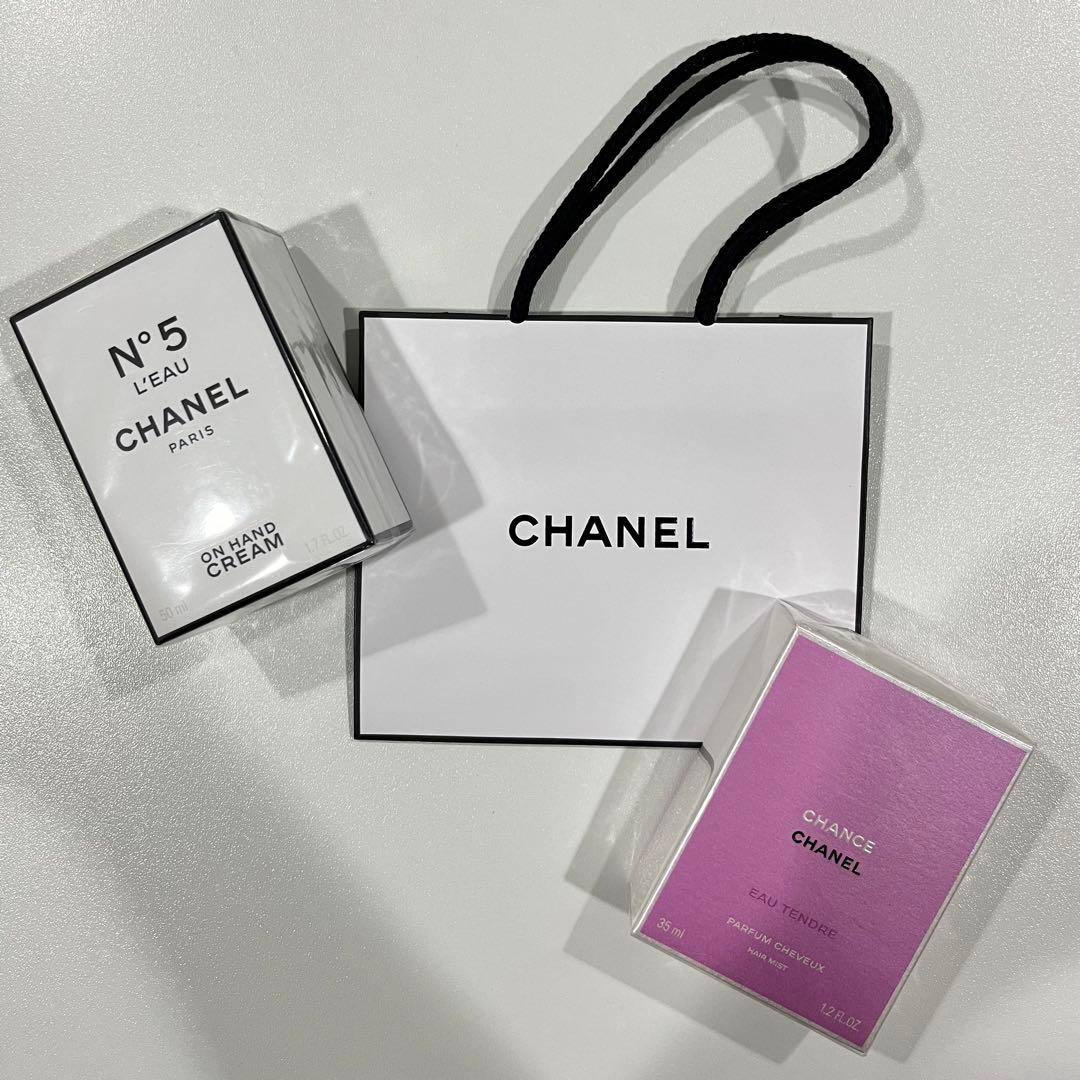 CHANEL ハンドクリーム・ヘアミスト/ショップバッグ付き Amazon.co.jp: 【国内正規品】CHANEL シャネル ラ クレーム マン