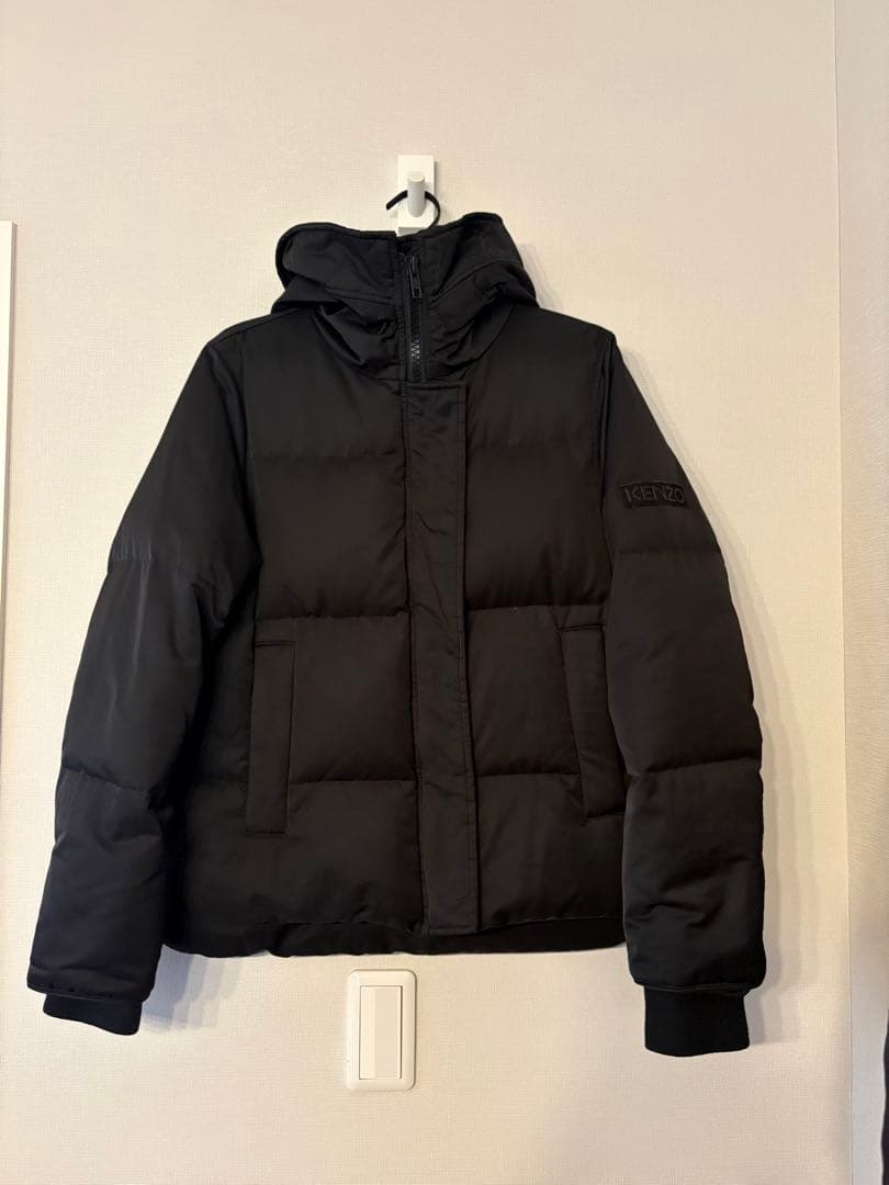 Kenzo ブラックダウンジャケット フード付き