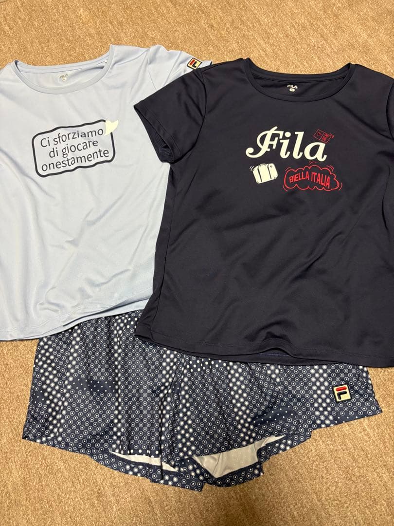 フィラティシャツ2枚とショートパンツ3点セット