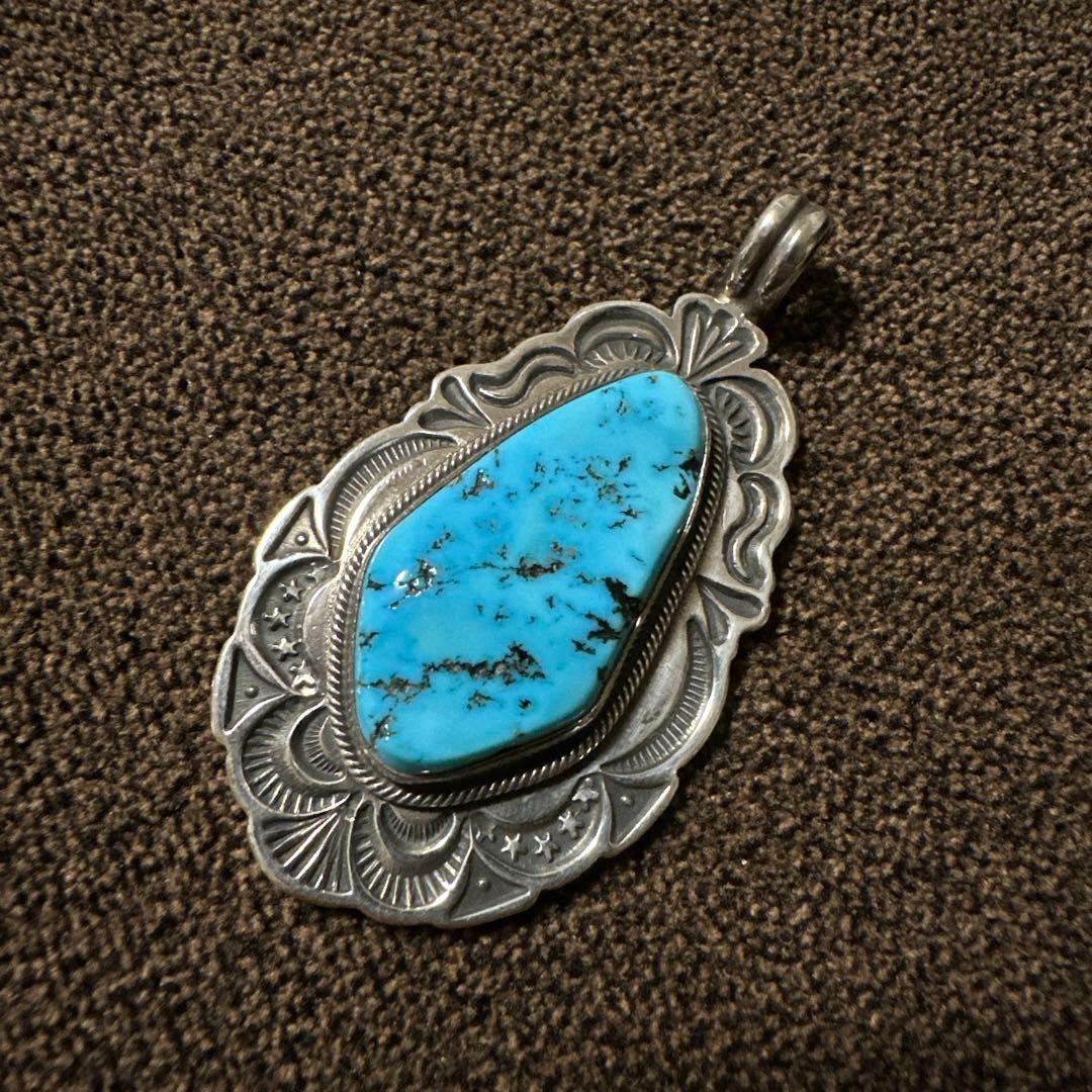 【特大】Gary Reeves ペンダントトップ ナバホ族　ゲーリーリーブス インディアンジュエリー(インディアンジュエリー) ペンダントトップ