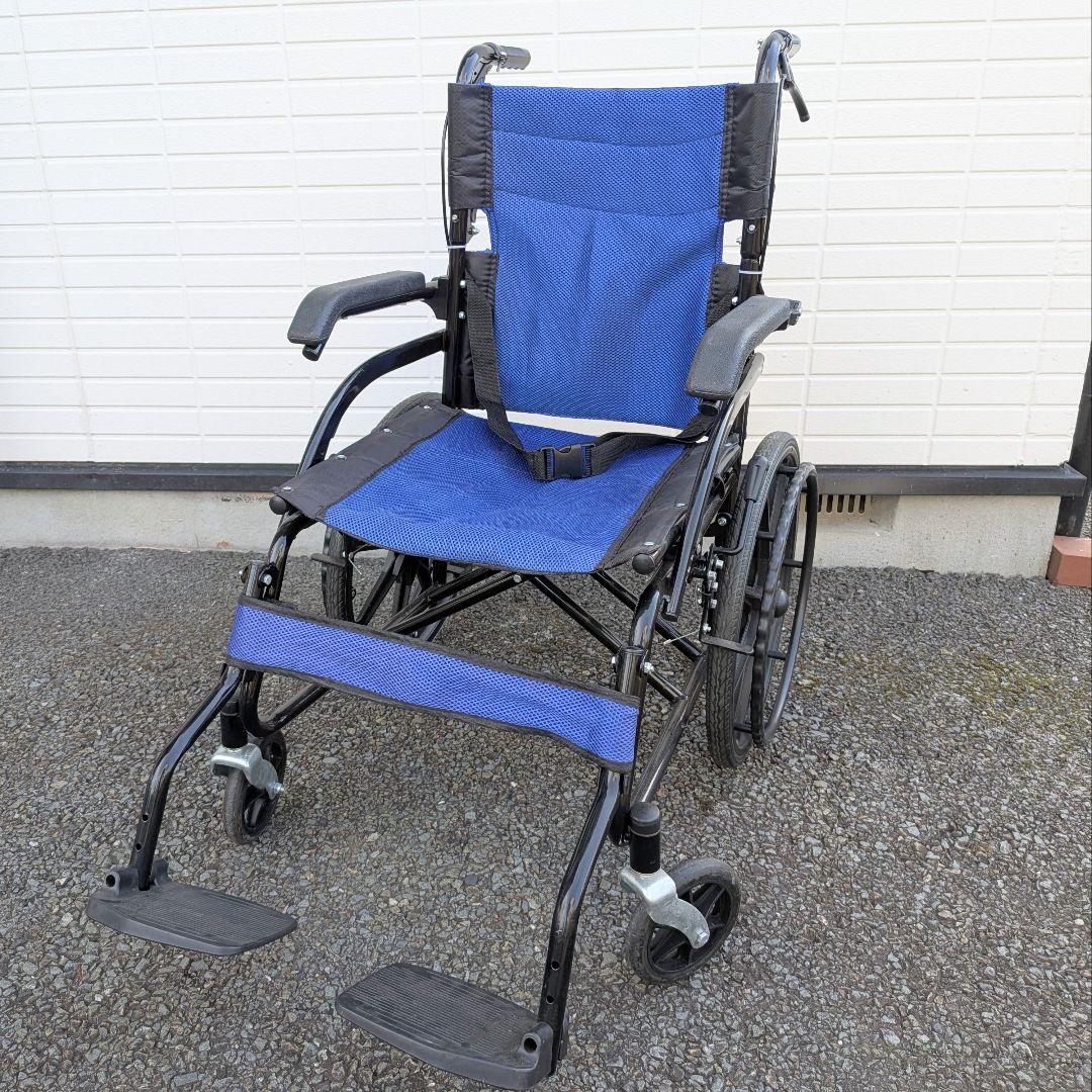 【送料無料】自走式 車椅子 折りたたみ ノーパンクタイヤ 介助ブレーキ 楽天市場】車いす 車椅子 折りたたみ 軽量 ブラック ブレーキ