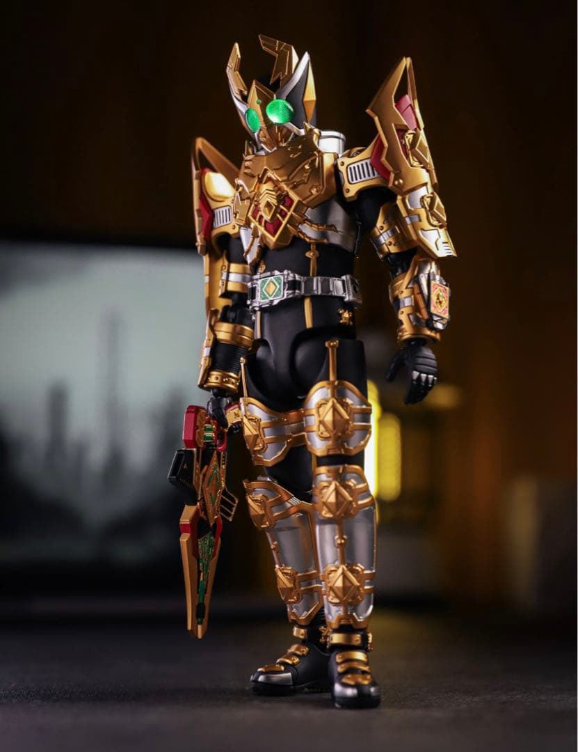 S.H.Figuarts 仮面ライダーギャレン キングフォーム真骨彫Ver発光版