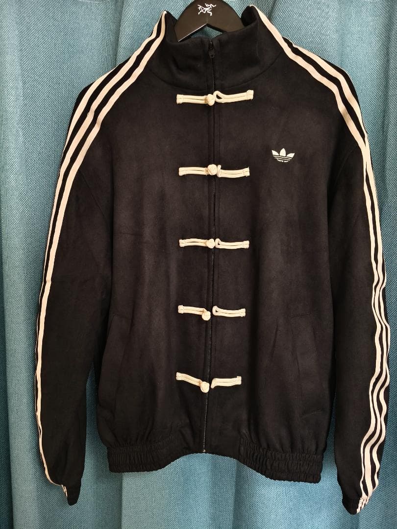 adidas フード付きジャケット 黒 M アディダス adidas アディダス adidas 裏地フード付きウインド