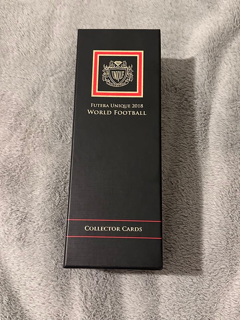 Futera Unique 2018 World Football カードの箱