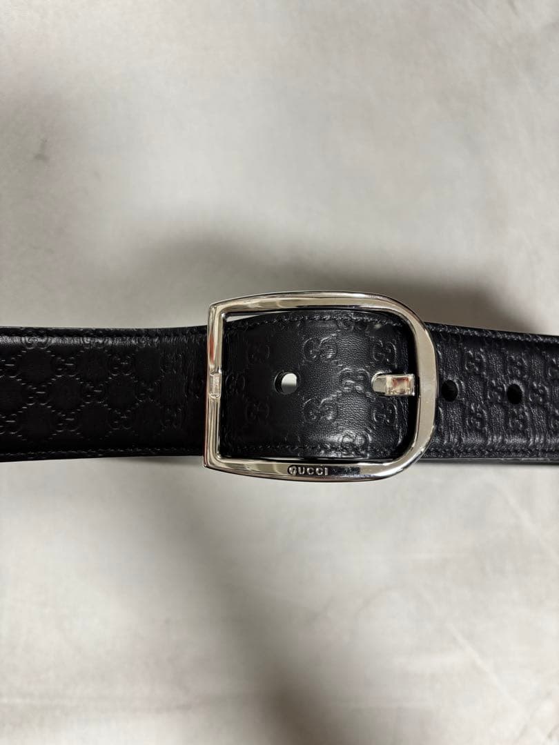 GUCCI ブラックレザー ベルト