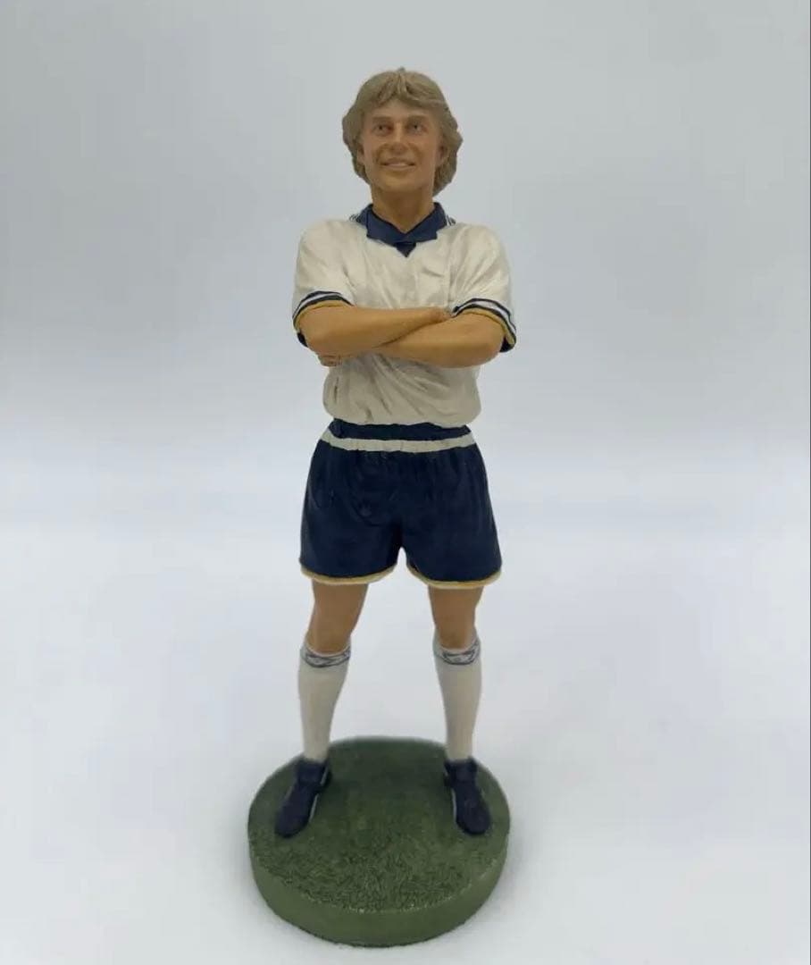 KLINSMANN 18番 フィギュア クリンスマン トッテナム ユニフォーム