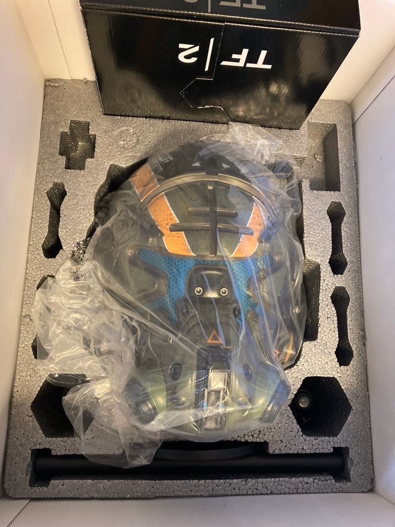 【絶版・貴重品】タイタンフォール2 コレクターズエディション　欠品無し完動品