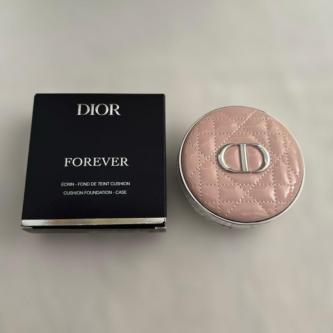 Dior Forever クッションファンデーション　PINK CANNAGE