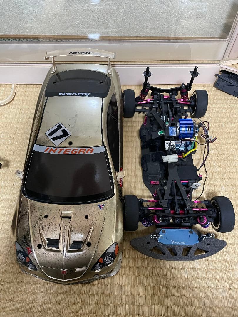 ヨコモ 1/10 ラジコン シャーシオプション大量　土屋圭市