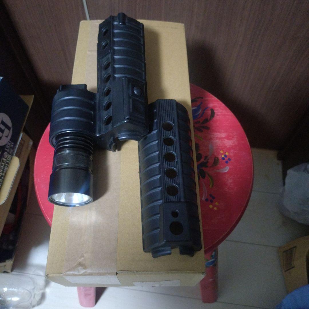 M4A1ハンドガード ブラック ライト付き