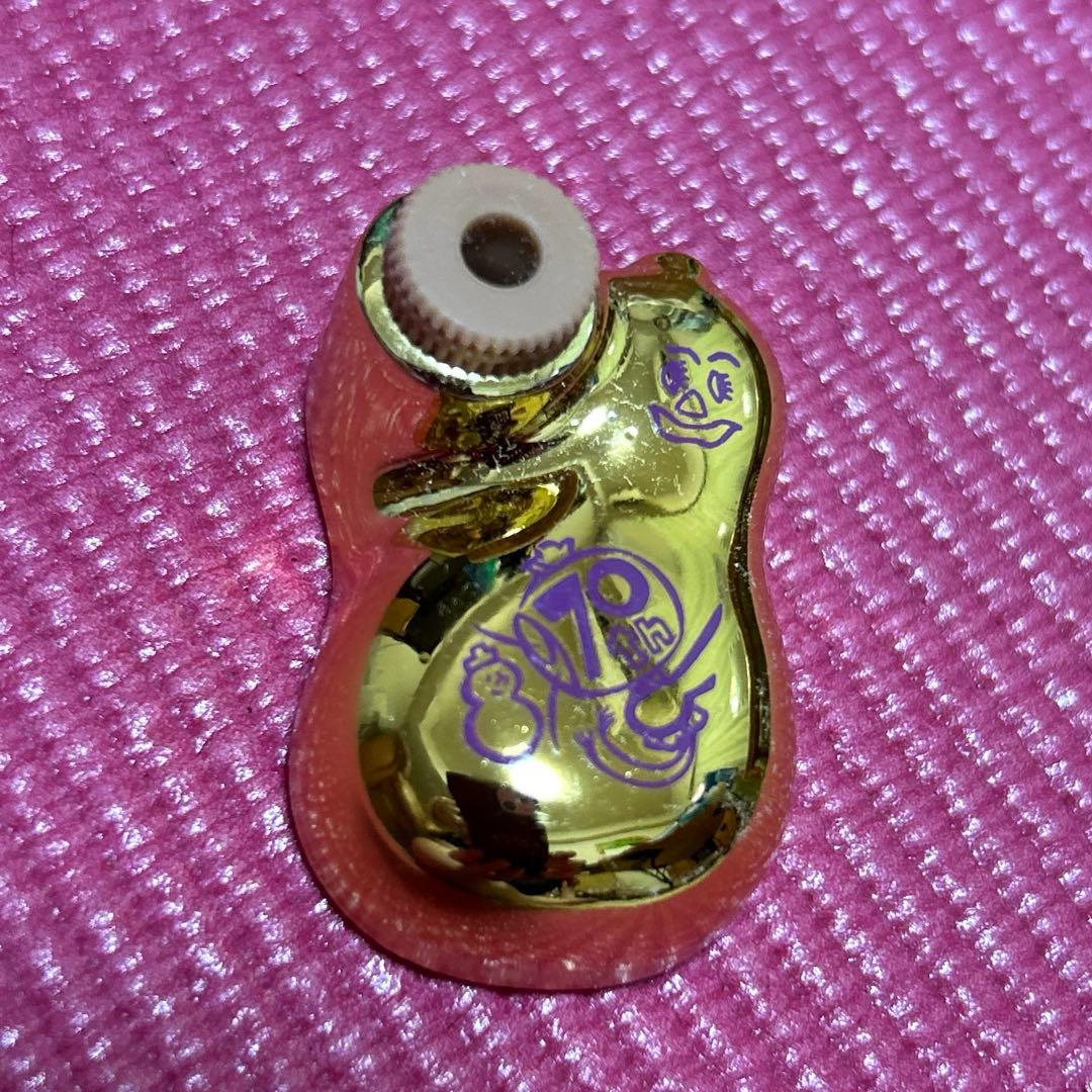 崎陽軒醤油入れ70周年記念金色のひょうちゃん 金の“レア物”も…崎陽軒のシウマイしょうゆ入れ「ひょうちゃん」、誕生