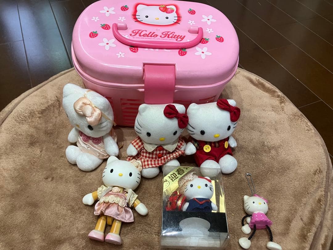 希少品 ハローキティ1990〜2000 楽天市場】ハローキティ 90s リール付きマスコットキーホルダー