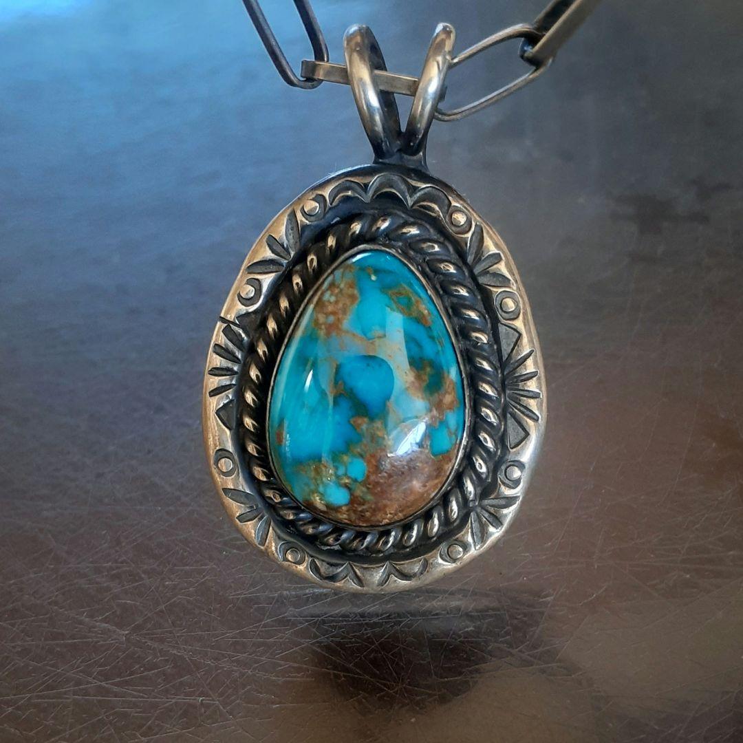 ハイグレード【キャンデラリア】レッドウェブ ペンダントトップ navajo