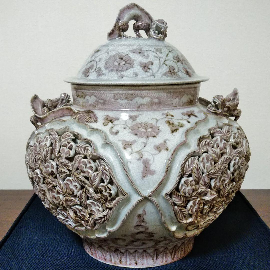 中国元時代釉裏紅　草花貼付け三龍耳壺 中国元時代釉裏紅 草花貼付け三龍耳壺 - メルカリ
