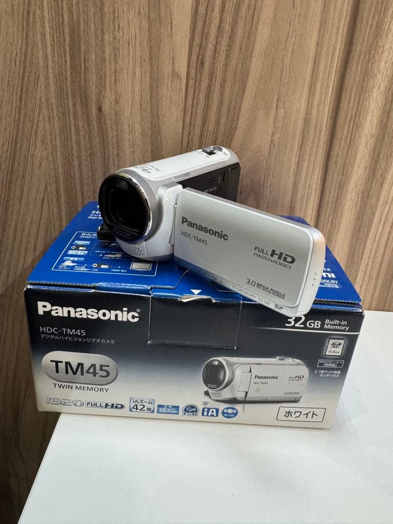 Panasonic パナソニック HDC-TM45 ホワイト 概要 デジタルハイビジョンビデオカメラ HDC-TM45 | デジタルビデオ