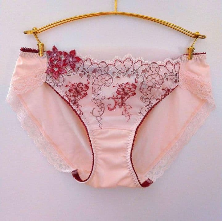 新品】ワコール《パルファージュ》V-Richブラ E75/L - メルカリ