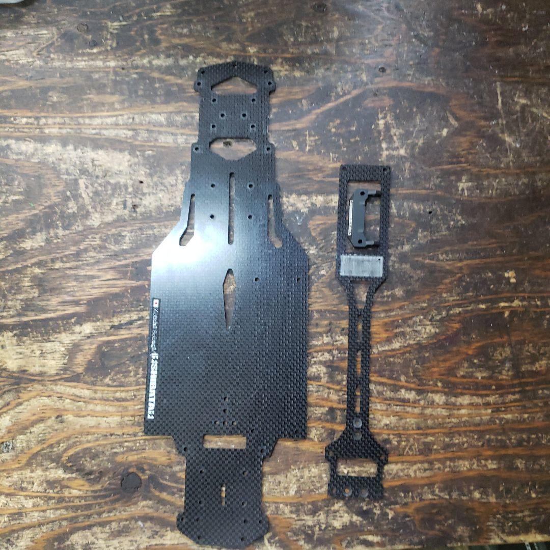 GRK5カーボンシャーシ、アッパーデッキセット