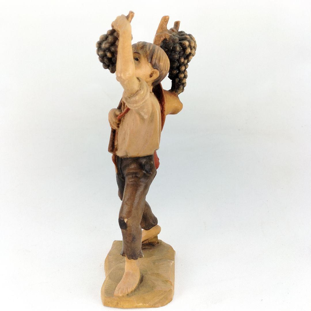 ANRI 木彫り人形 ぶどうを食べる少年 JOBIN アンリ - メルカリ
