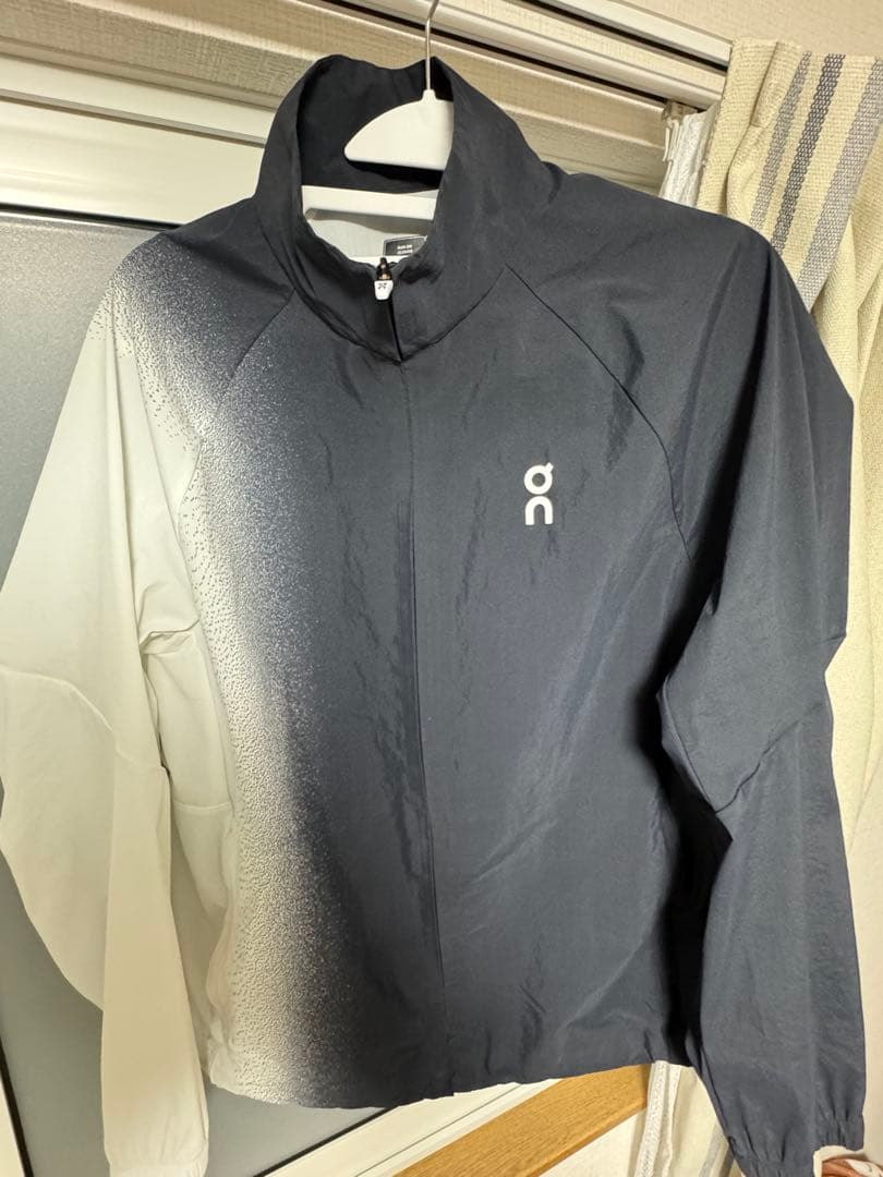 On コート　トラックジャケット　メンズ　S
