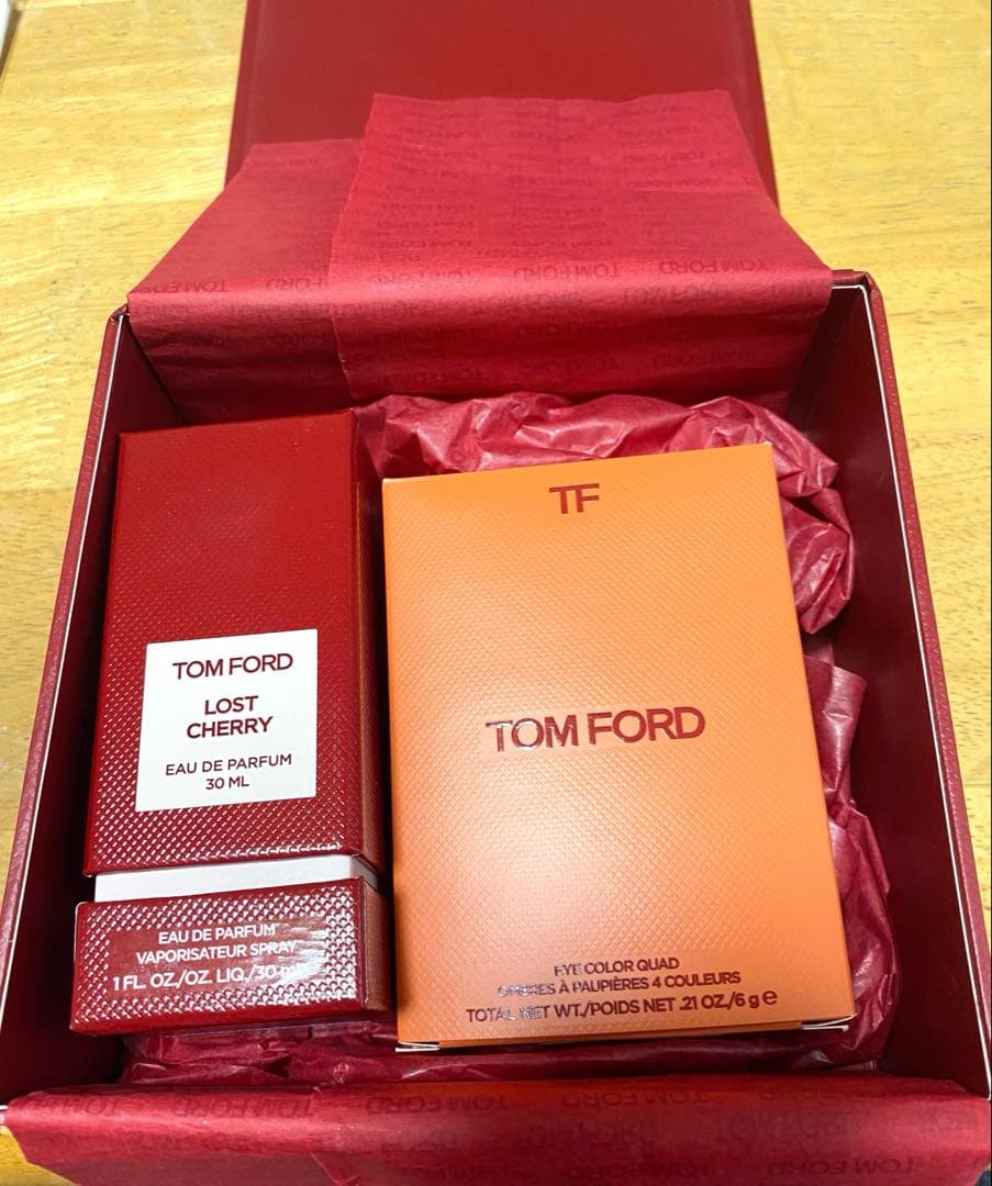 TOM FORD ハート型ギフトボックス - メルカリ