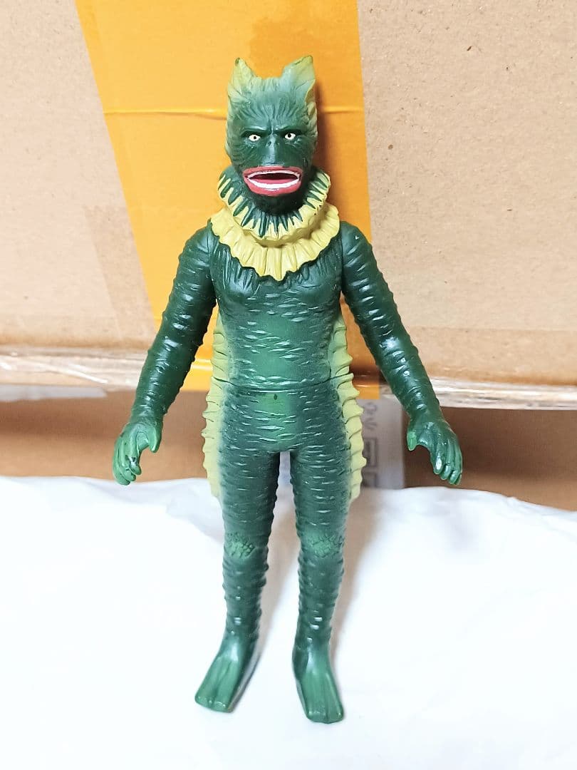 ライブサイン有り)　ラゴン　14cm　ウルトラマン　ソフビ　フィギュア　怪獣　7