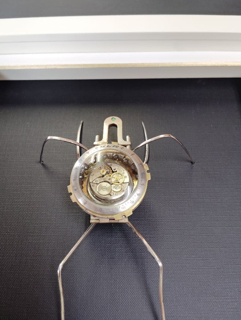 スチームパンク　懐中時計使用昆虫（額入り）G-01