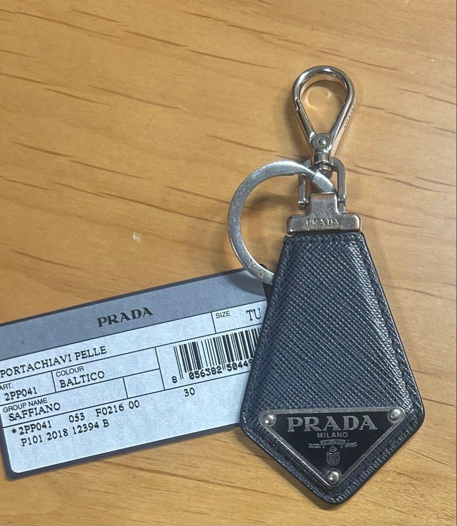 PRADA】キーリング サフィアーノレザー ネイビー - メルカリ