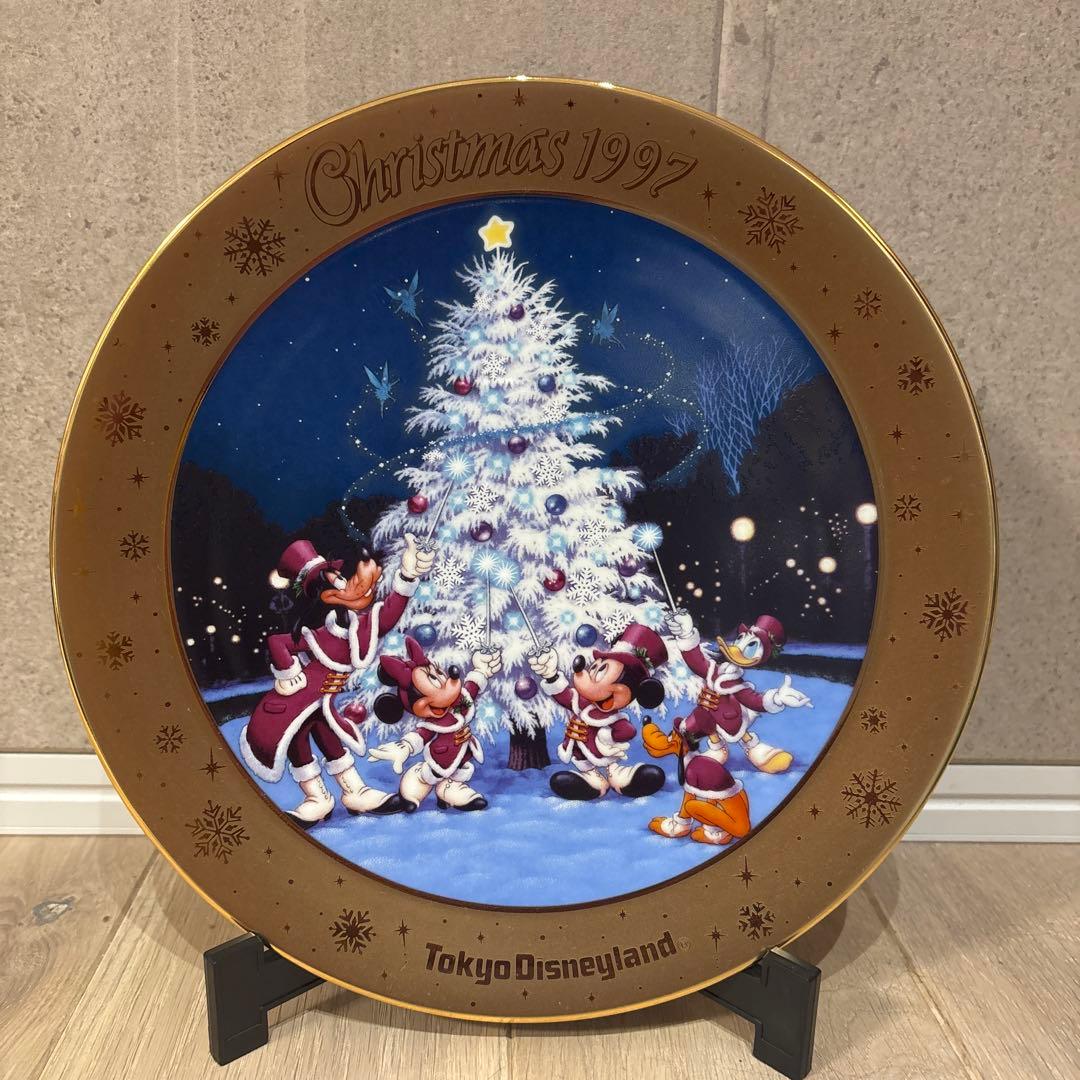 1997年クリスマスプレート 東京ディズニーランド - メルカリ