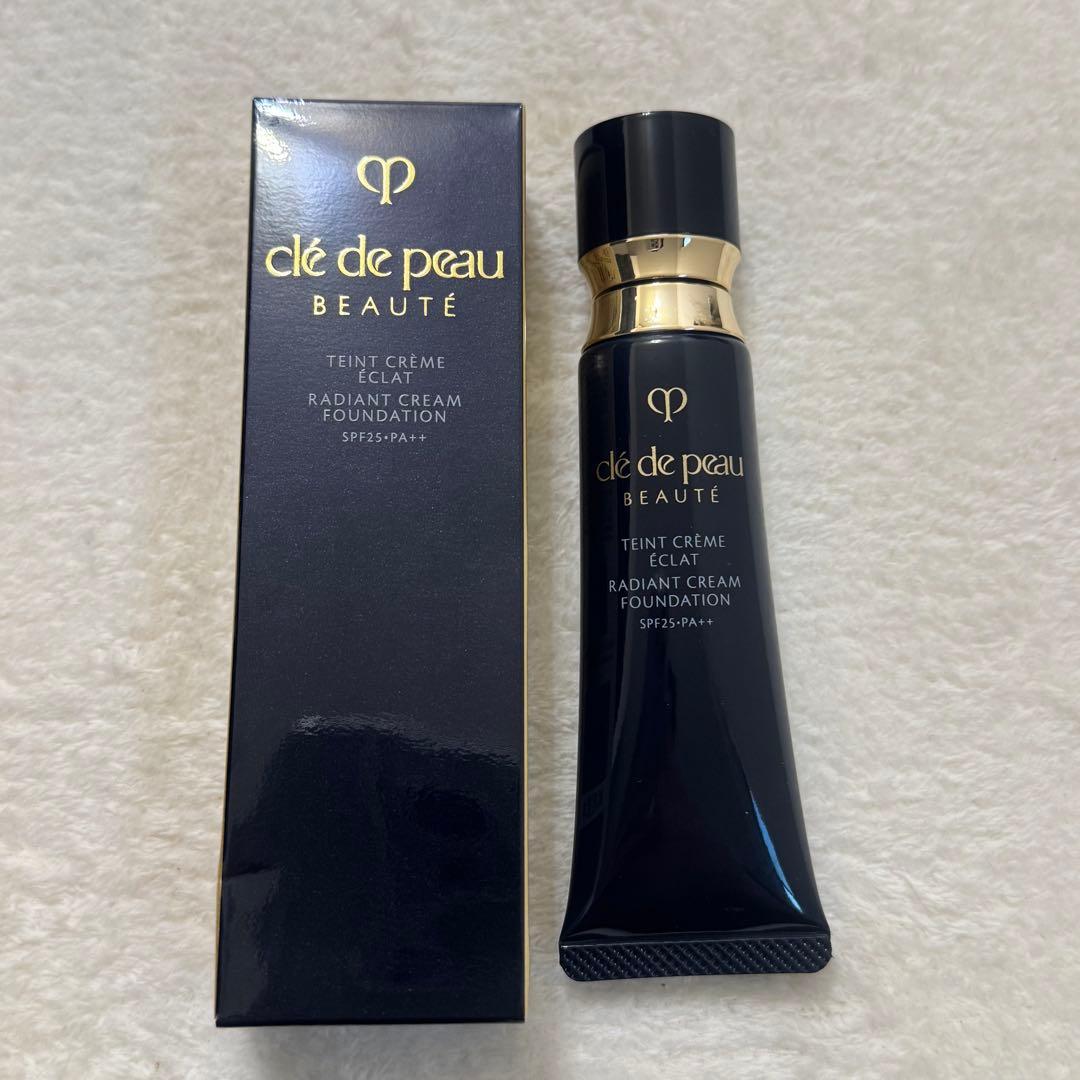 資生堂 クレドポーボーテ タンクレームエクラn ファンデーション クリーム 20