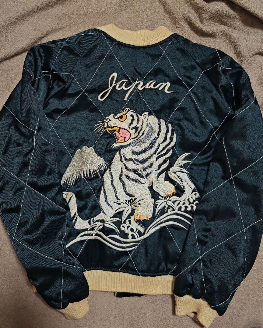 Vintage Japan 虎龍２面用 日本限定 サテン unisex