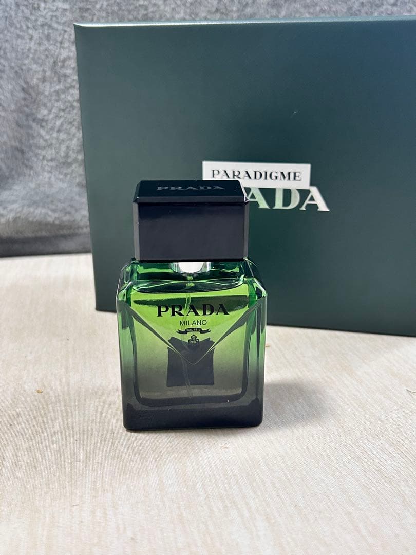 PRADA PARADIGME 香水 グリーン　パラダイム　オーデパルファム