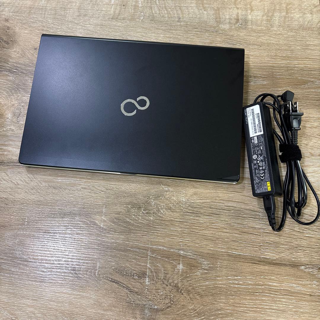 Fujitsu LIFEBOOK 13.3インチ シルバー 本体