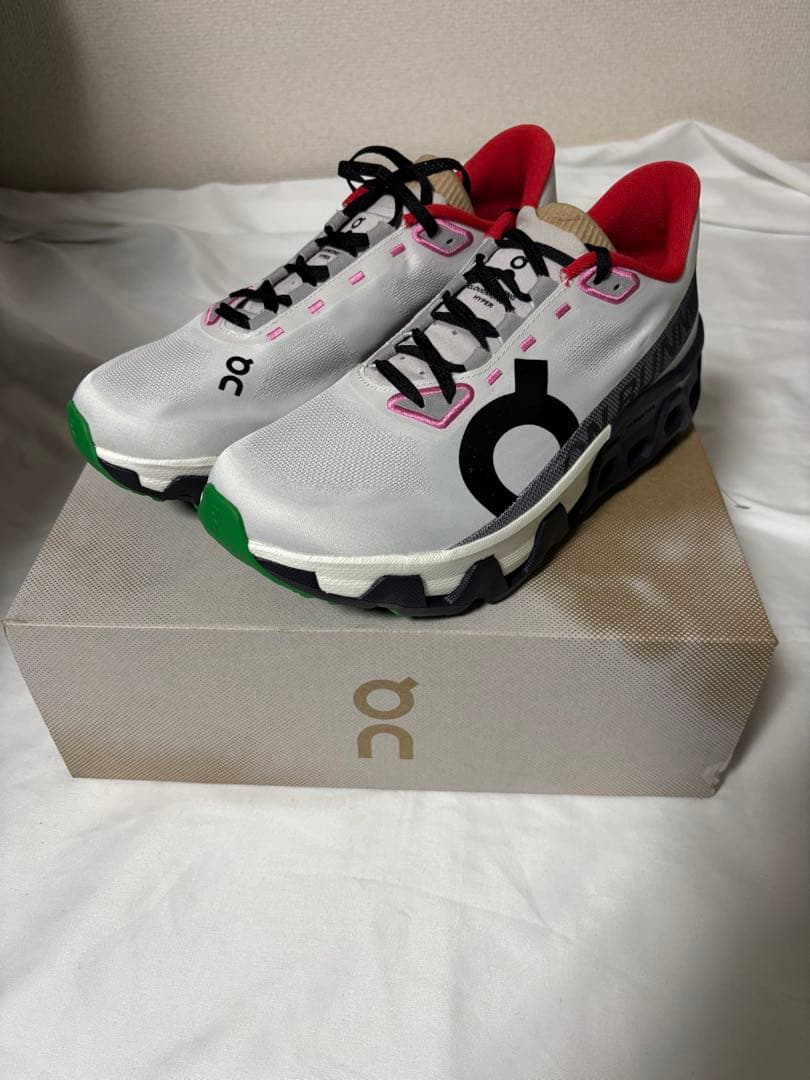 未使用on スニーカー　クラウドモンスターハイパー 26.5cm