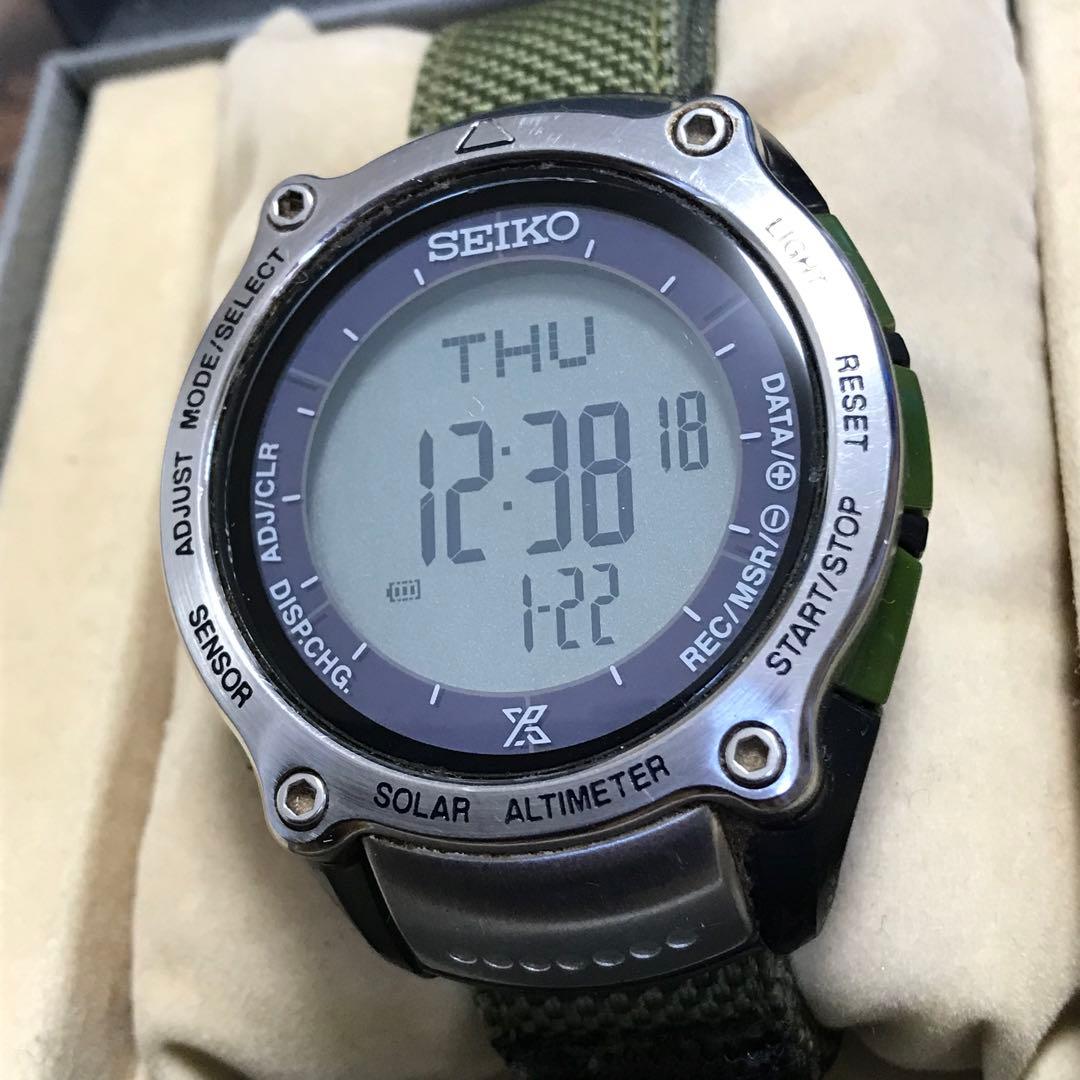 SEIKO プロスペックス（Xマーク） ソーラー式デジタル腕時計です。