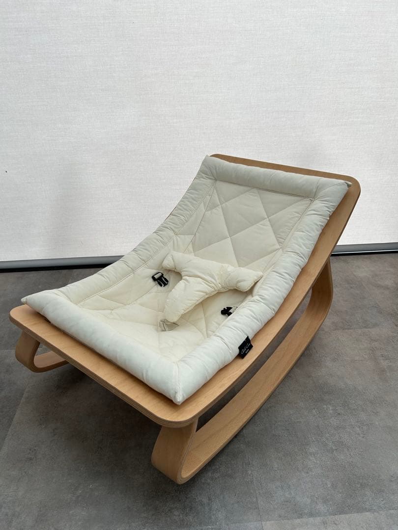 チャーリークレーン　ベビーロッカー バウンサー チャーリークレーン公式】 LEVO ベビーロッカー ファーミルク