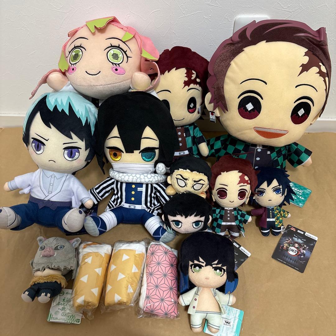 鬼滅の刃　ぬいぐるみ　まとめ売り　14点