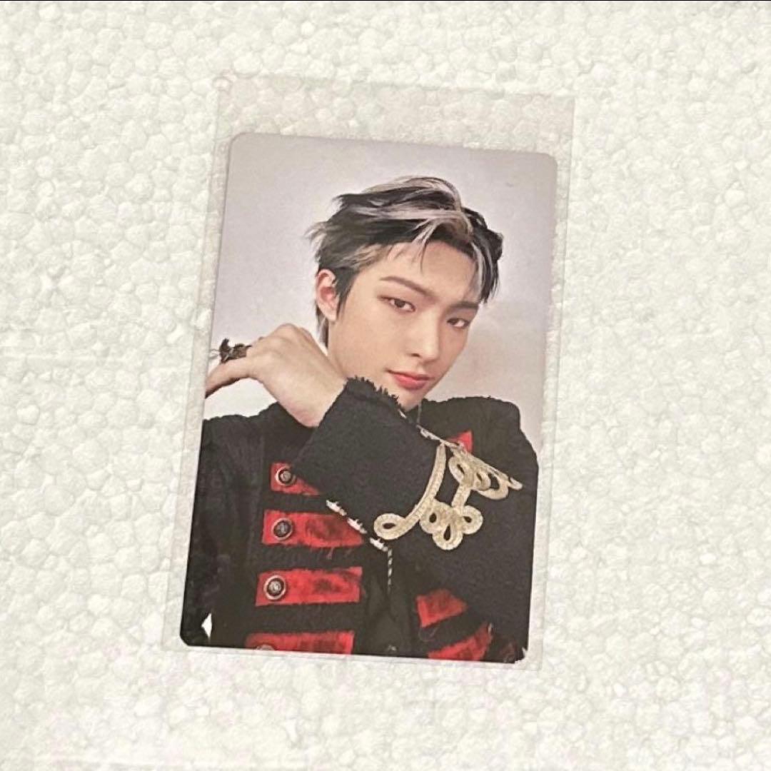 ATEEZ ミンギ トレカ WILL ユニバーサル 特典 - メルカリ