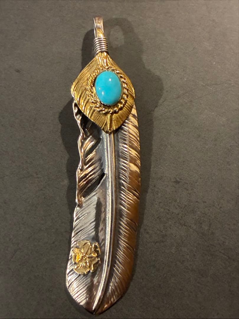 ゴローズ　オーダー品 ローズ付き 上金金縄ターコイズ特大フェザー右向き