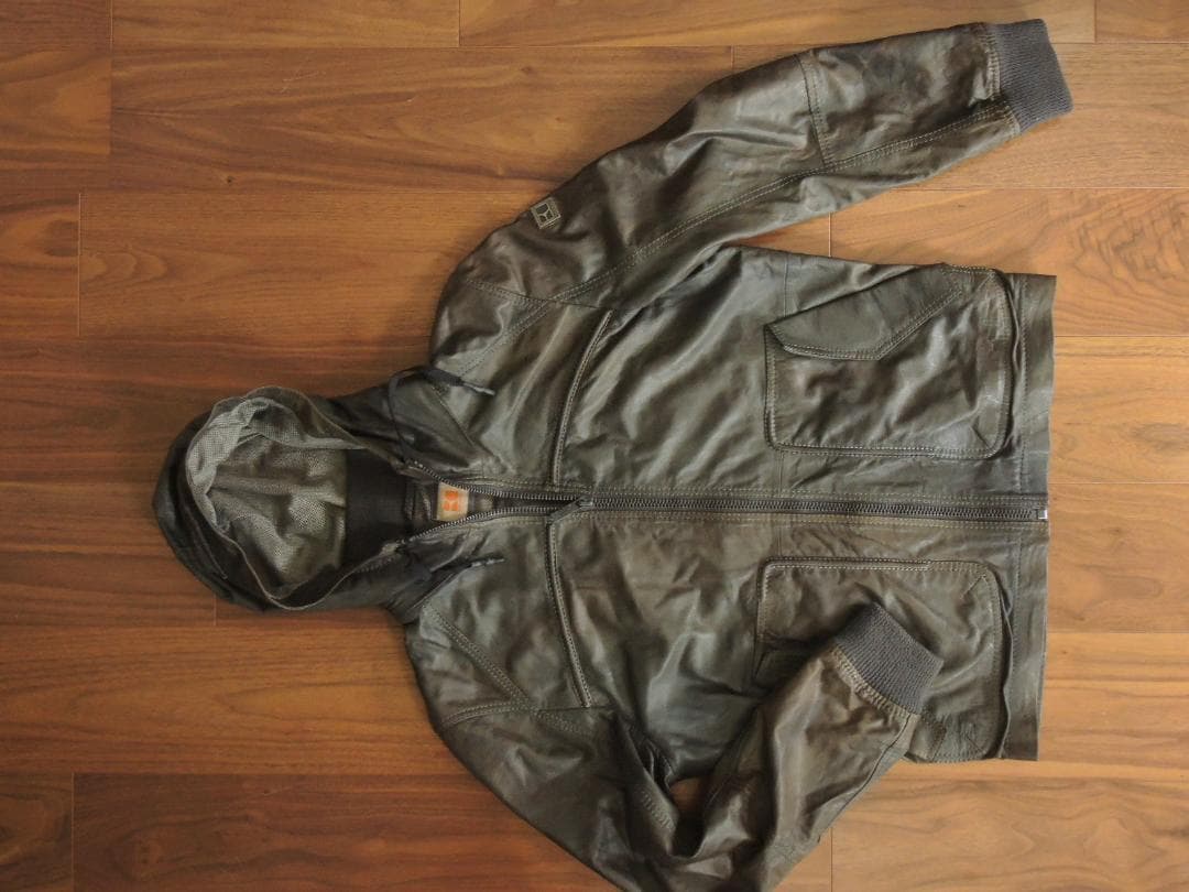 25万円 BOSS ヒューゴボス レザージャケット 48 極薄シープ 春夏にも