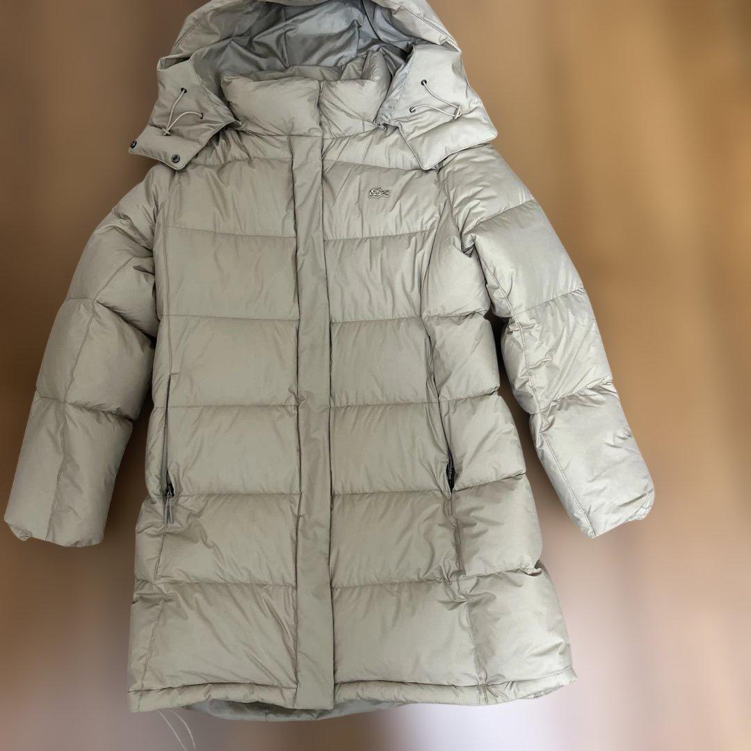 あこたんポンタ！LACOSTE フード付きベージュダウンジャケット アウトレット ストアファッション - あこたんポンタ様専用！LACOSTE