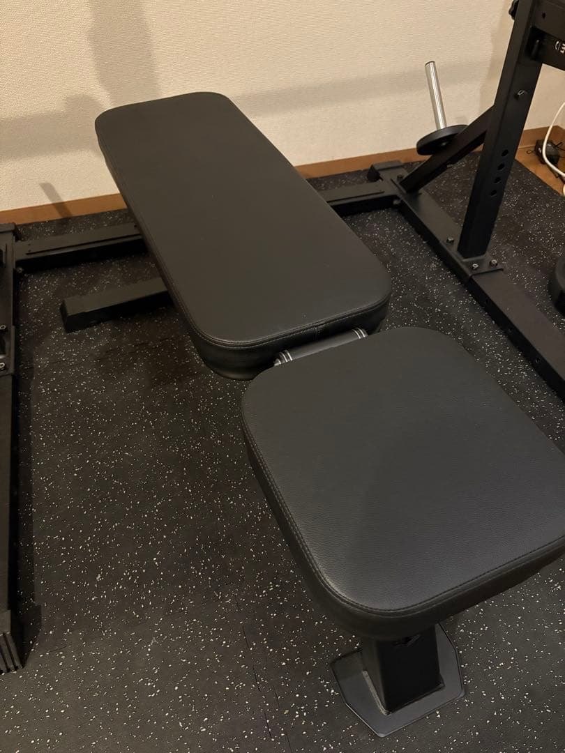 リーディングエッジ マルチポジションベンチ コンパクト LE-B80C マルチポジションベンチ コンパクト ｜ラインナップ｜トレーニング用品