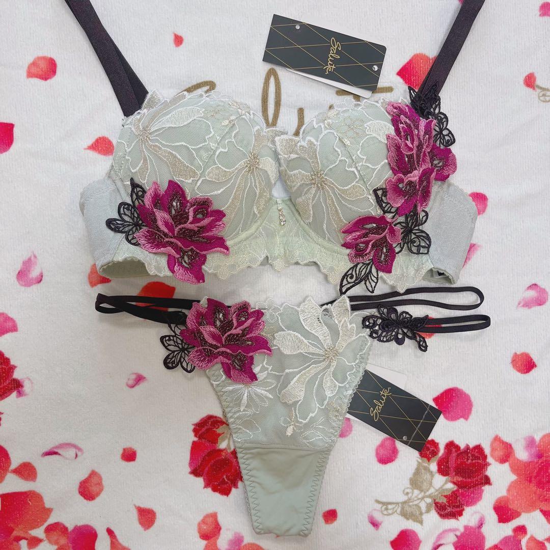 ★E★ サルート プラダを着た悪魔　96G OVブラ　D65 ソング　M