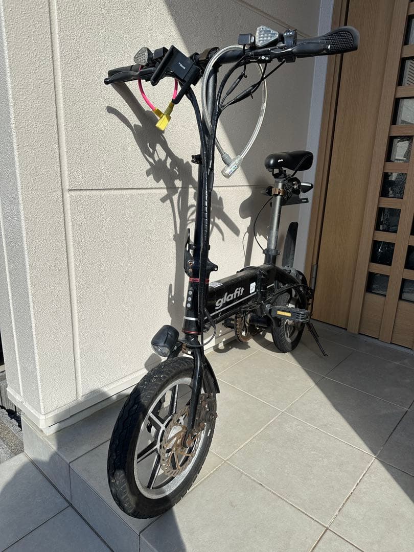 【ジャンク品】glafit グラフィットバイク GFR-01 ブラック 電動バイク glafitバイク(スーパーブラック) GFR-01 GLAFIT｜グラ