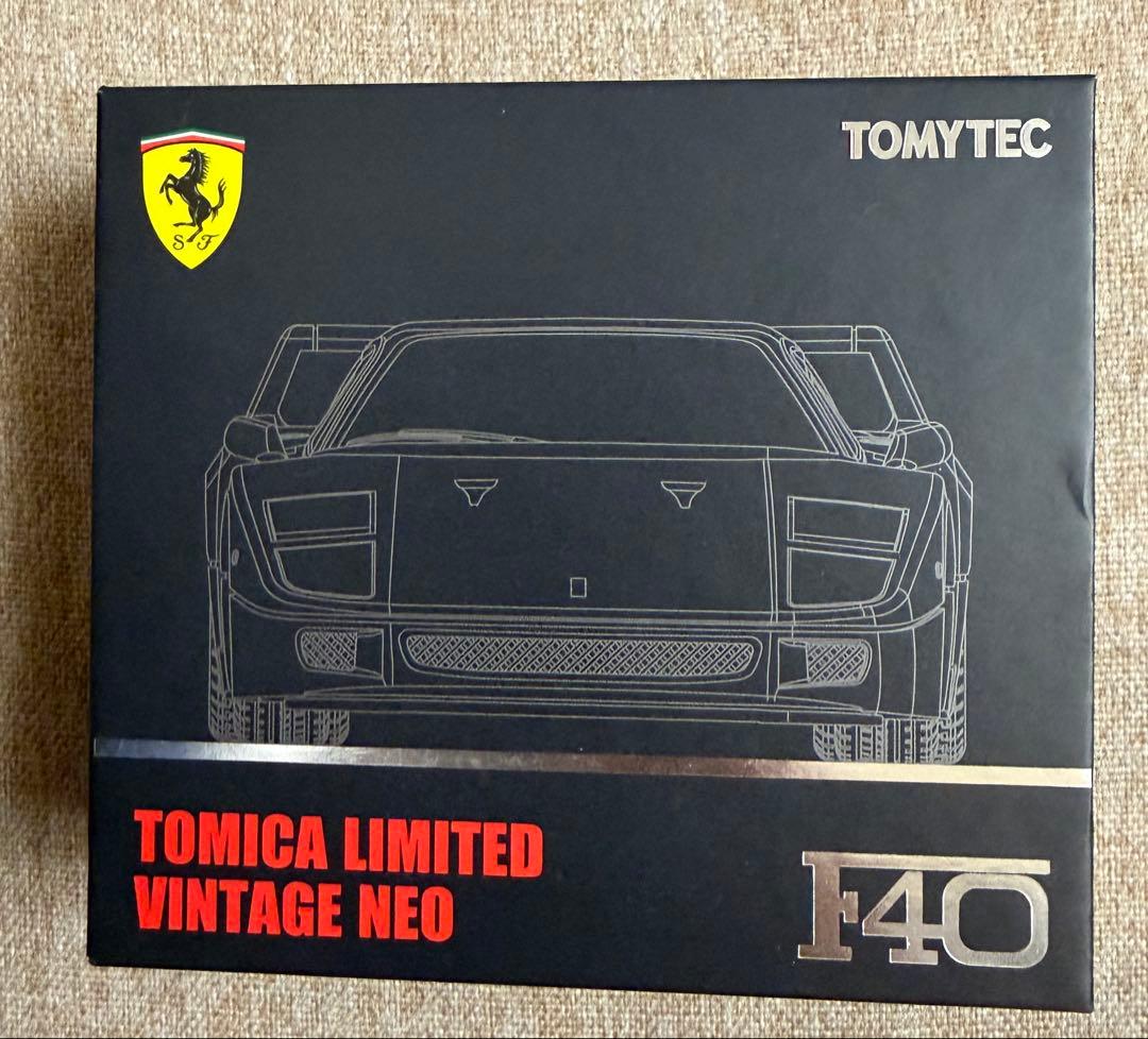 トミカリミテッドビンテージネオ F40 ブラック　1/64