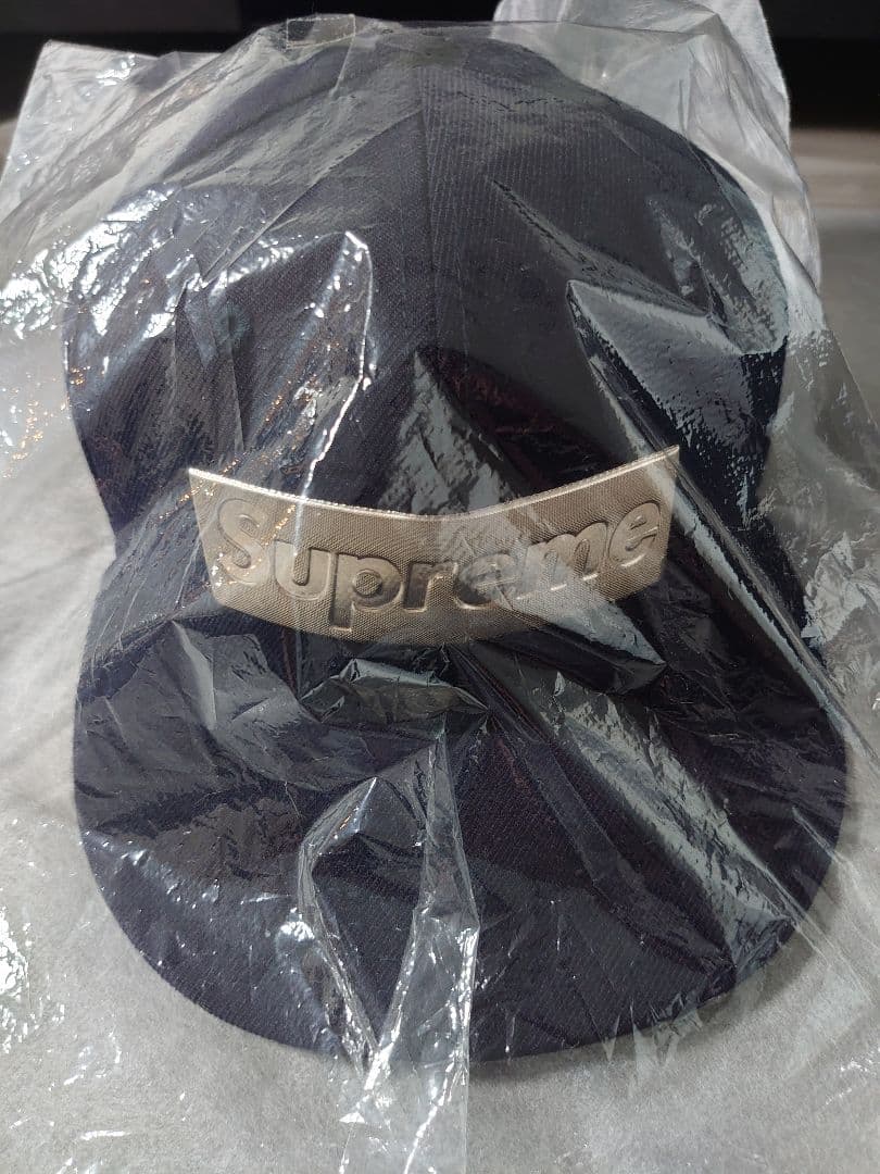か*み様 Supreme 7-3/8 ネイビー メタリックボックスロゴキャップN