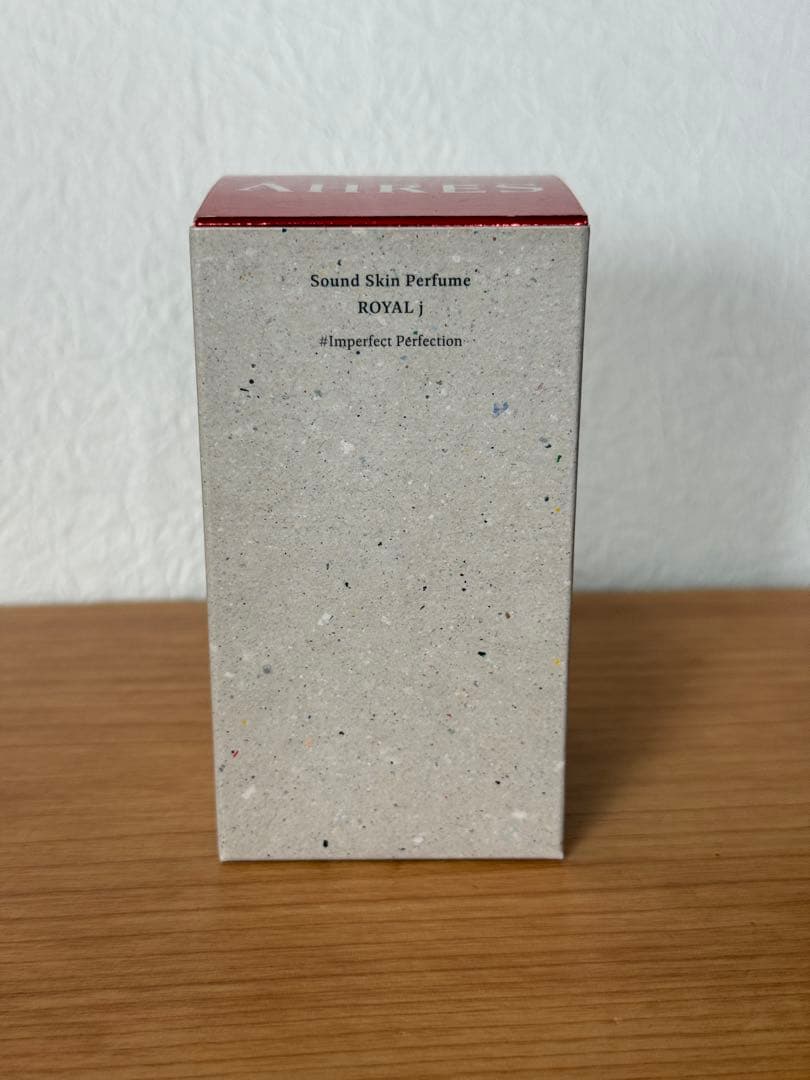 サウンド スキン パフューム ロイヤルｊ#インパーフェクト パーフェクション AHRES - フレグランス｜サウンド スキン パフューム ロイヤル j イン