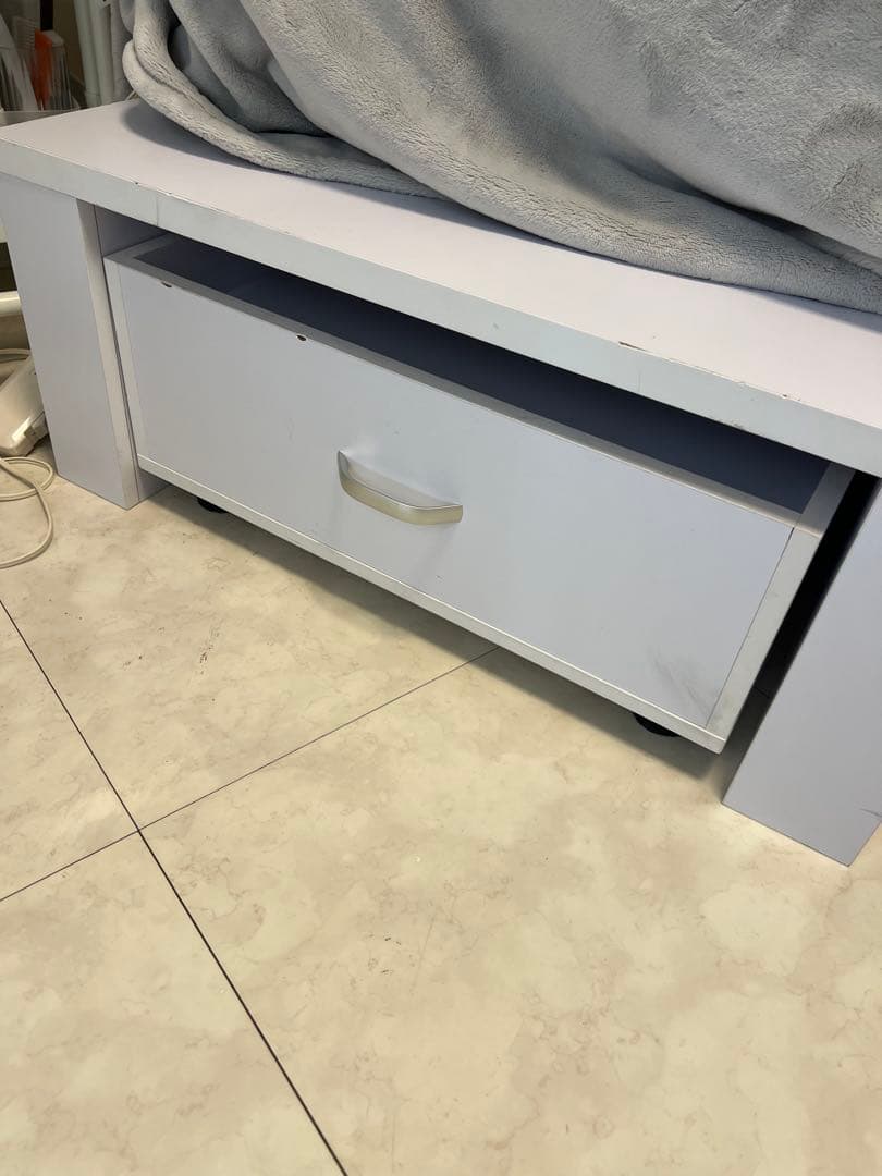 ネイルサロン　フットネイルステージ　ネイルチェアステージ　台